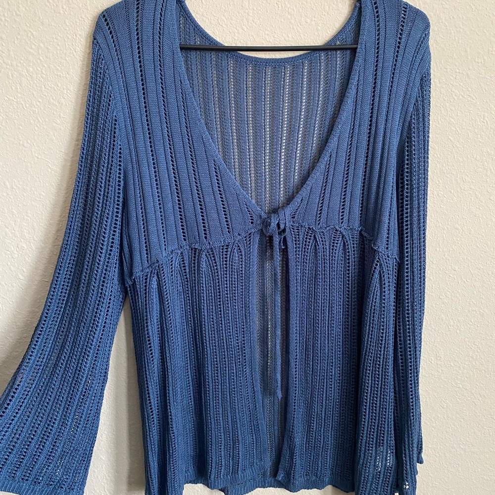 Women's Blue Knit Top
